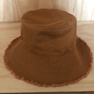 EUC Universal Thread Canvas Bucket Hat OS